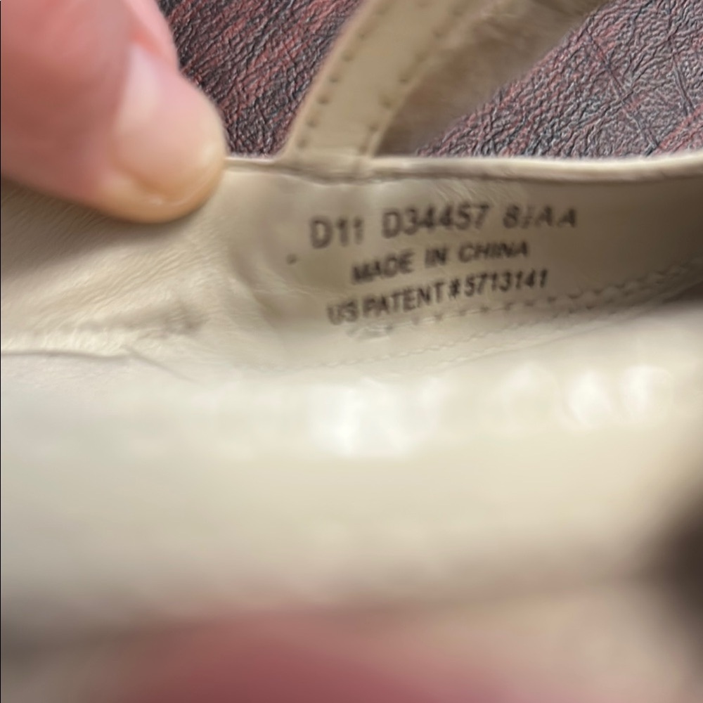 Beige Cole Haan ballet flats - Picture 2 of 6